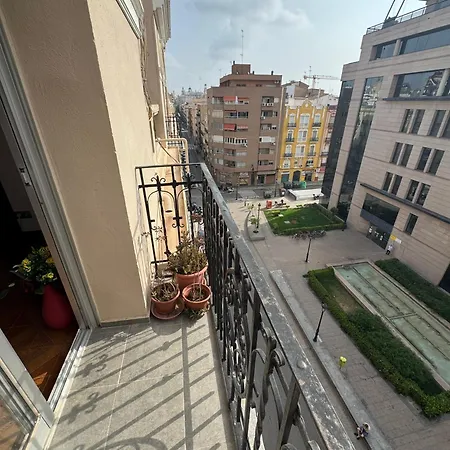 Atico En El Centro Con Terraza Lejlighed *
