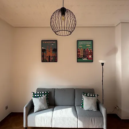 Atico En El Centro Con Terraza * バレンシア