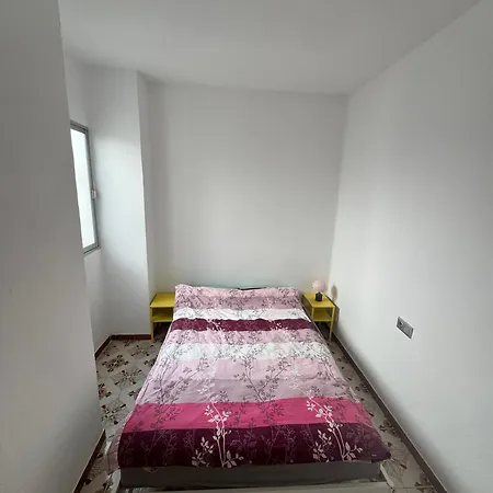 Atico En El Centro Con Terraza * バレンシア